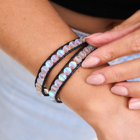 Regenbogenweiß | Meerjungfrauenglas | Schwarzes Leinen-Wickelarmband